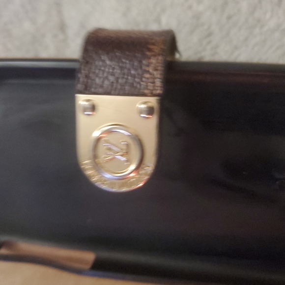 LOUIS DESIGN IPhone 4 case - Picture 3 of 5